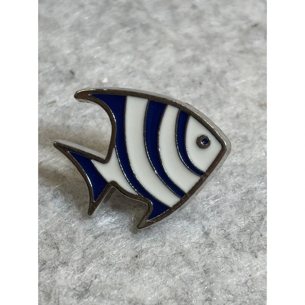 #68. Blue-and-white Striped Fish Pin